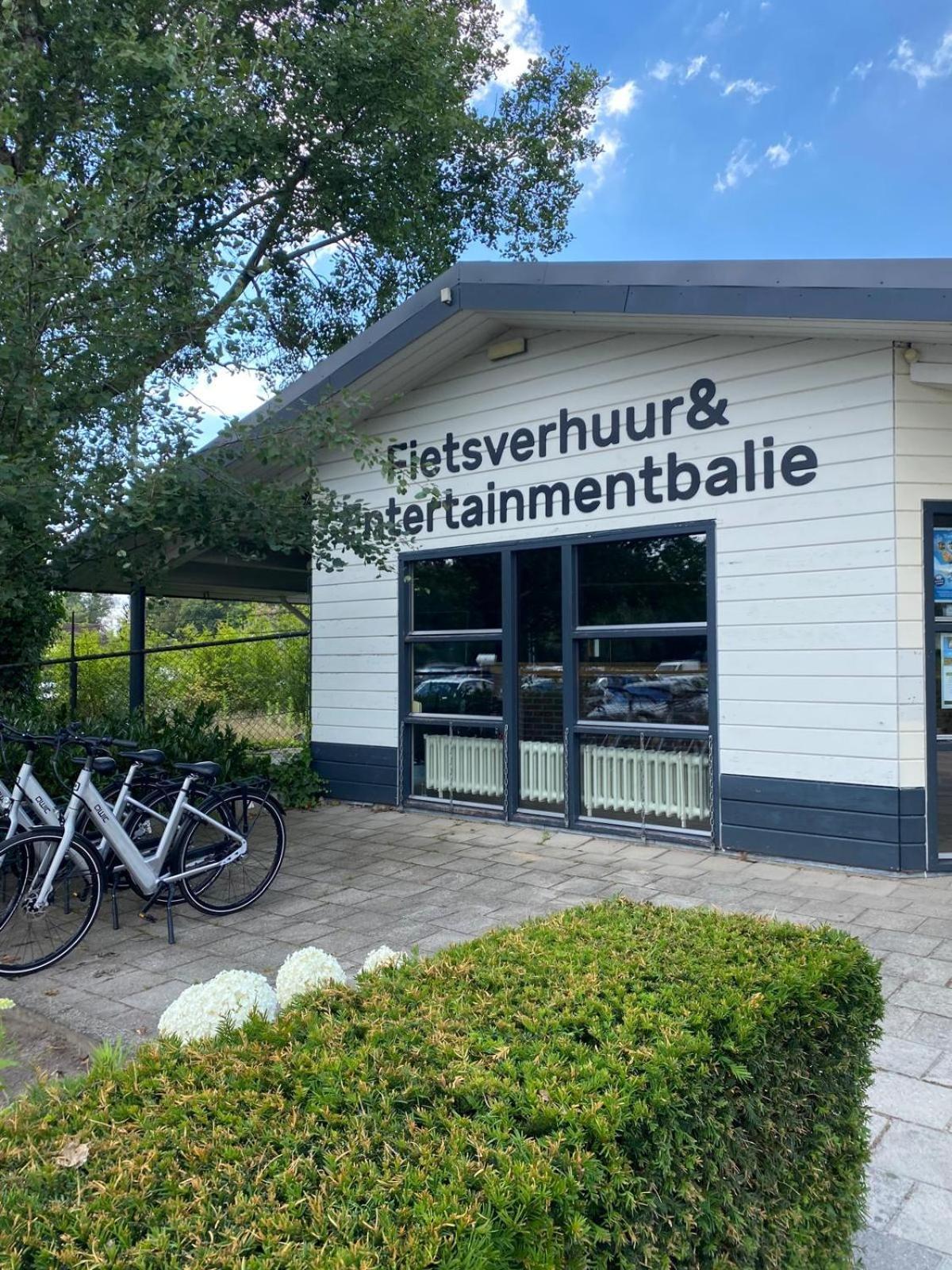 Knus Boomstamhuisje Op De Schatberg - Nabij Toverland Sevenum Exterior foto